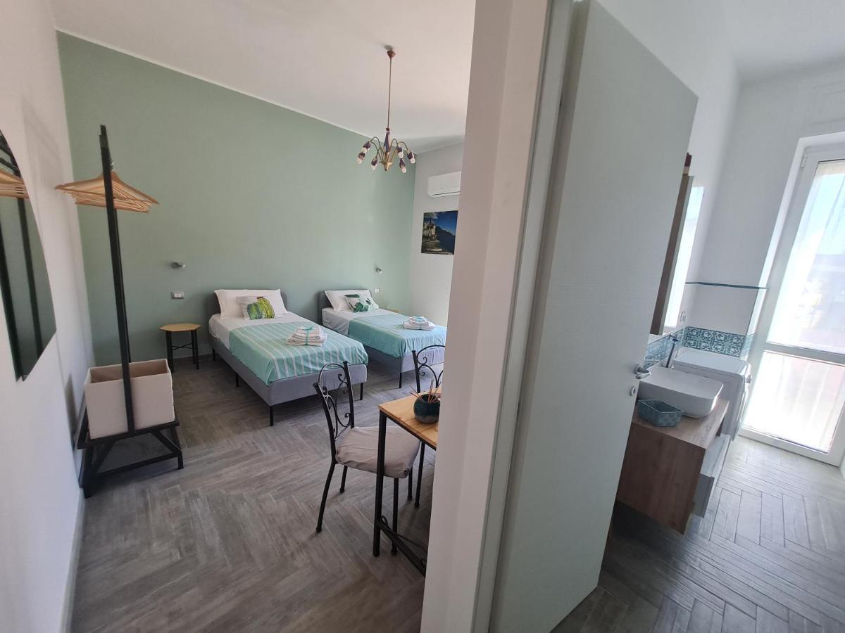 Costa Del Sole Bed & Breakfast Salerno Bagian luar foto