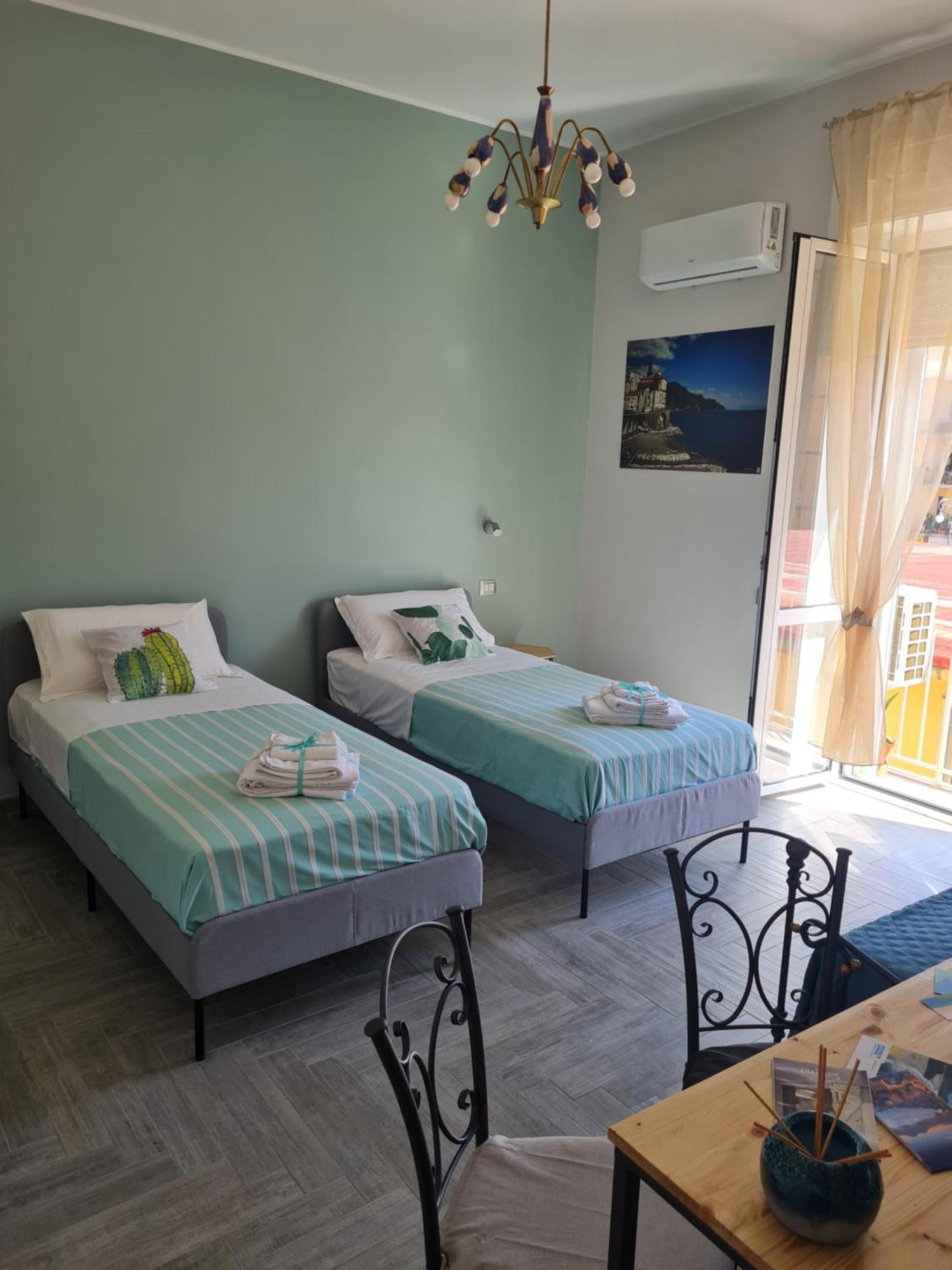 Costa Del Sole Bed & Breakfast Salerno Bagian luar foto